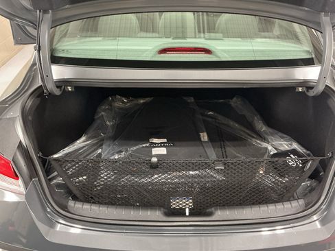 Used 2026 Hyundai Elantra SE FWD image 14