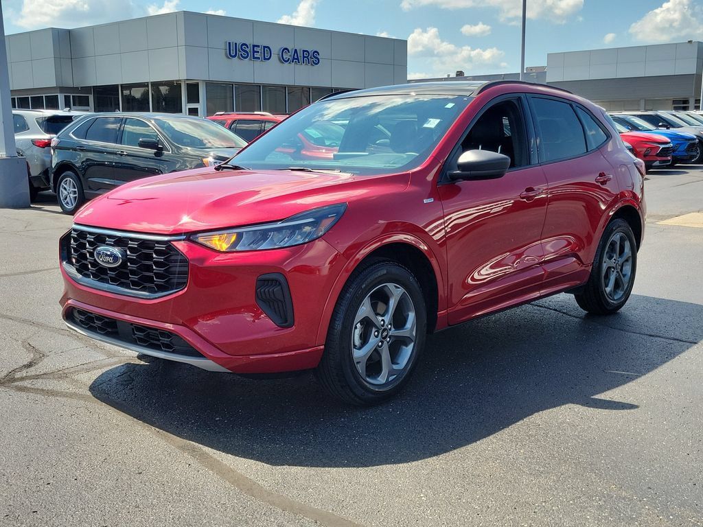 Certified 2023 Ford Escape ST-Line w/ Tech Pack #1 AWD/4WD image 8