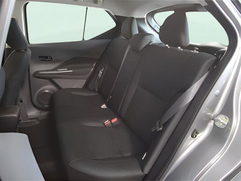 Used 2024 Nissan Kicks S image 19