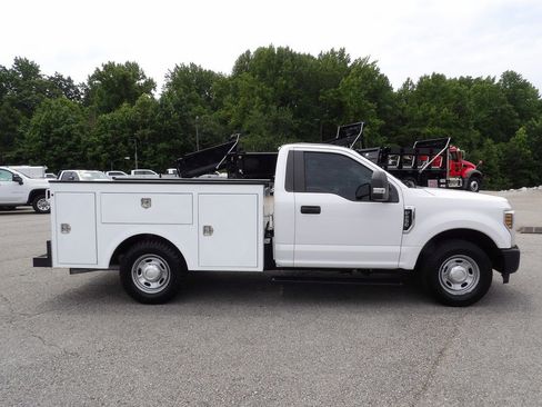 Used 2019 Ford F250 XL w/ Power Equipment Group RWD image 9