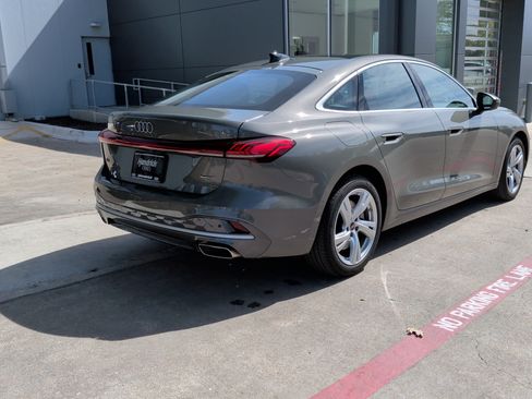 Used 2025 Audi A5 2.0T Premium w/ Convenience Package AWD/4WD image 10