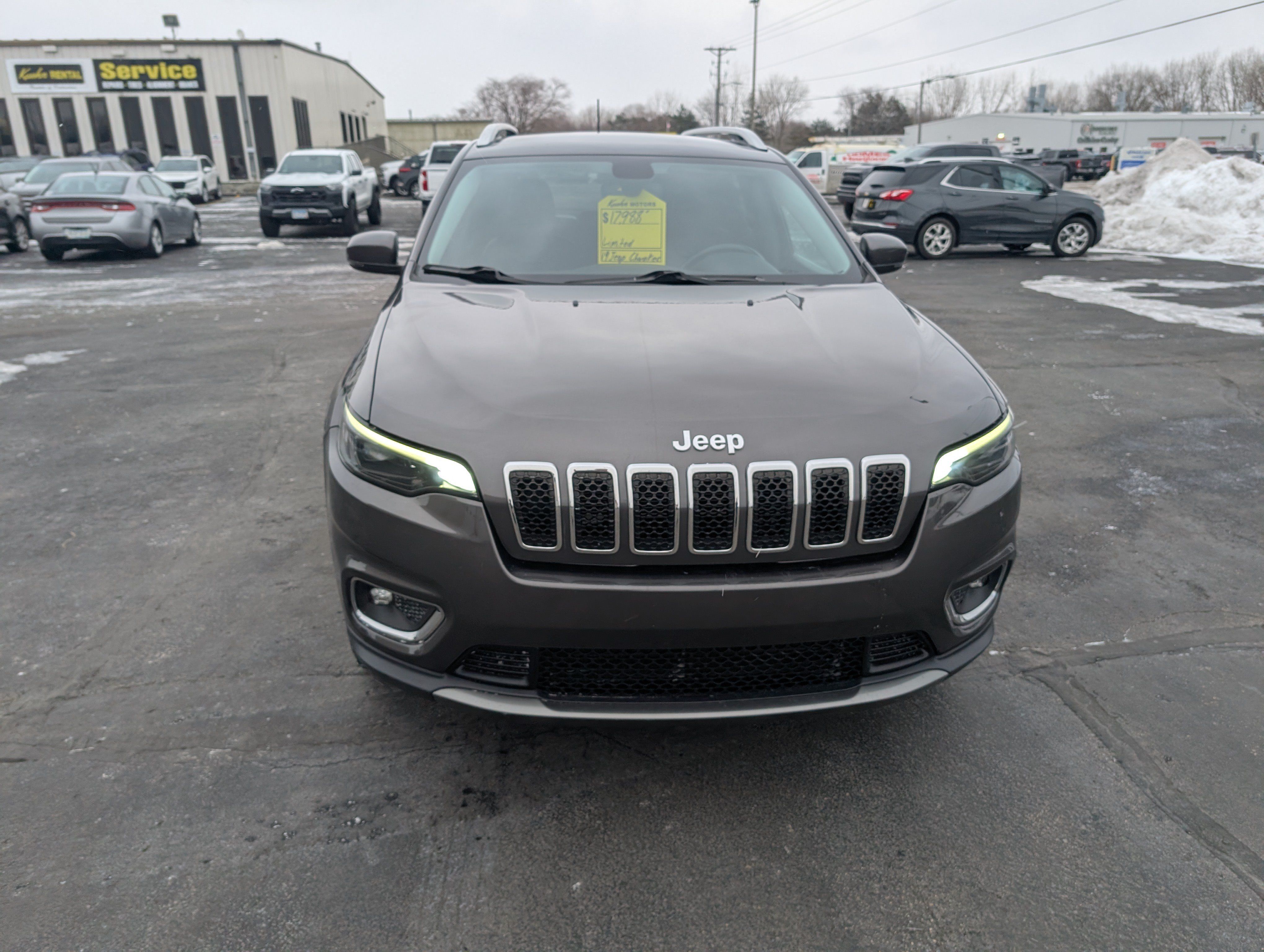 Used 2019 Jeep Cherokee Limited AWD/4WD image 3