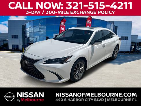 Used 2024 Lexus ES 300h Ultra Luxury w/ Accessory Package (Z2) FWD image 1