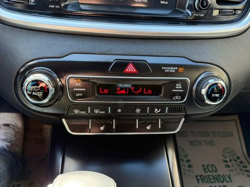 Used 2019 Kia Sorento S image 20