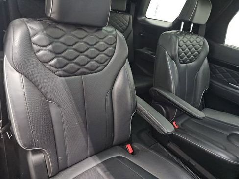 Used 2022 Hyundai Palisade Calligraphy image 16