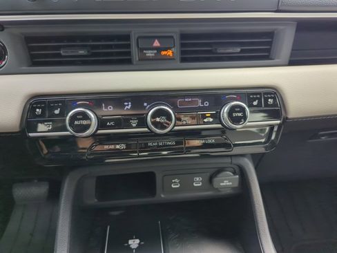 Used 2026 Honda Passport TrailSport Elite image 12