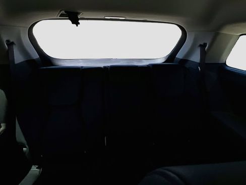 New 2026 Kia Carnival EX FWD image 28