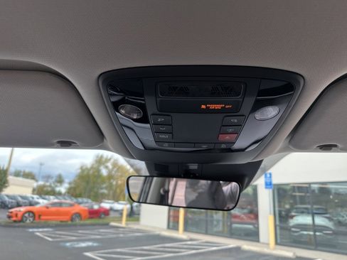 New 2026 Kia Carnival LX image 27