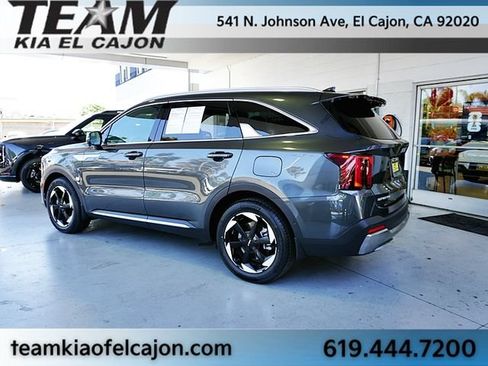 Certified 2025 Kia Sorento SX Prestige AWD/4WD image 7