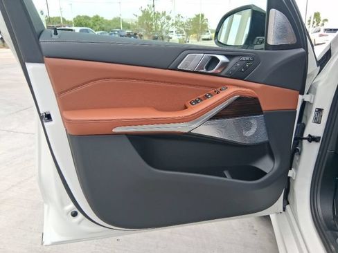 New 2027 BMW X7 xDrive40i w/ Executive Package AWD/4WD image 13