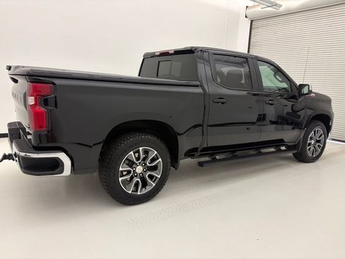 Used 2025 Chevrolet Silverado 1500 LT AWD/4WD image 22