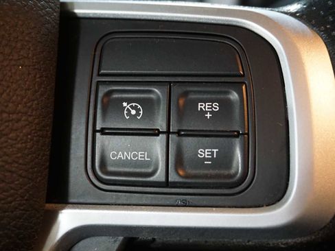 Used 2022 RAM 2500 Big Horn image 22