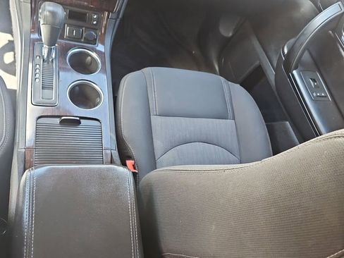 Used 2017 Chevrolet Traverse LT w/ Style and Technology Package FWD image 25