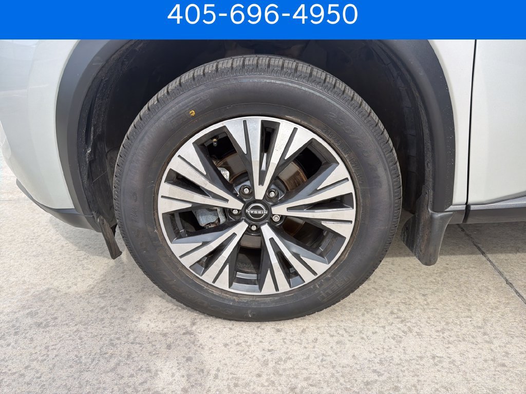 Used 2023 Nissan Rogue SV FWD image 11