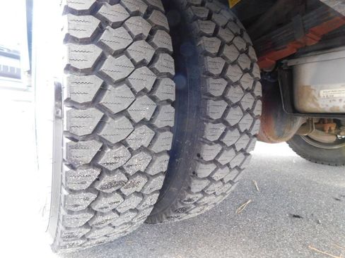 Used 2011 Ford F550 2WD Regular Cab Super Duty w/ PWR Equipment Group image 13