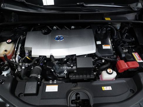 Used 2017 Toyota Prius Four image 8