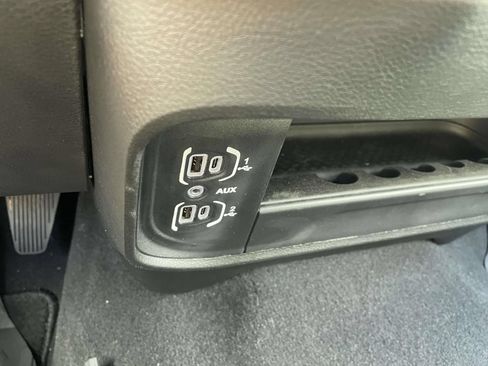 Used 2026 RAM 2500 Tradesman AWD/4WD image 23
