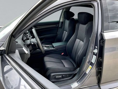 Used 2021 Honda Accord EX image 3