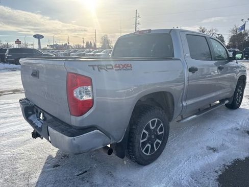 Used 2018 Toyota Tundra SR5 w/ TRD Off Road Package image 8