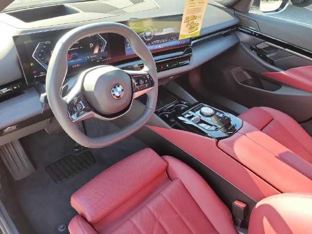 Used 2026 BMW 530i RWD image 21