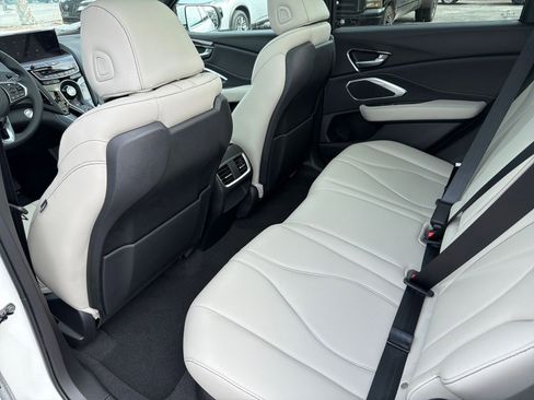New 2026 Acura RDX SH-AWD image 23