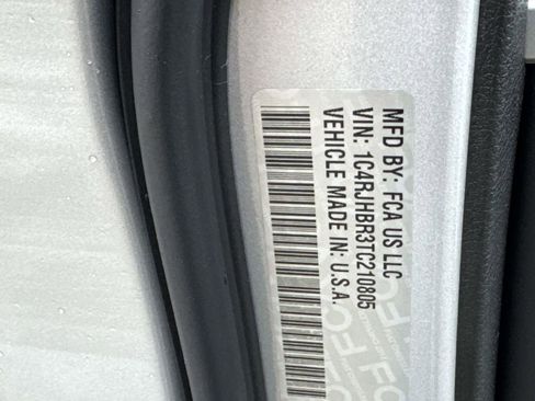 New 2026 Jeep Grand Cherokee Limited w/ Limited Altitude Package image 15