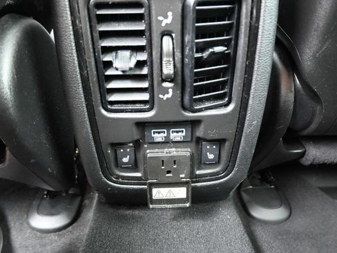 Used 2023 Dodge Durango R/T AWD/4WD image 24