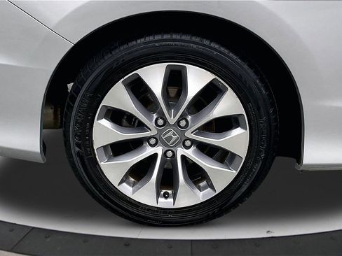 Used 2015 Honda Accord EX-L image 35