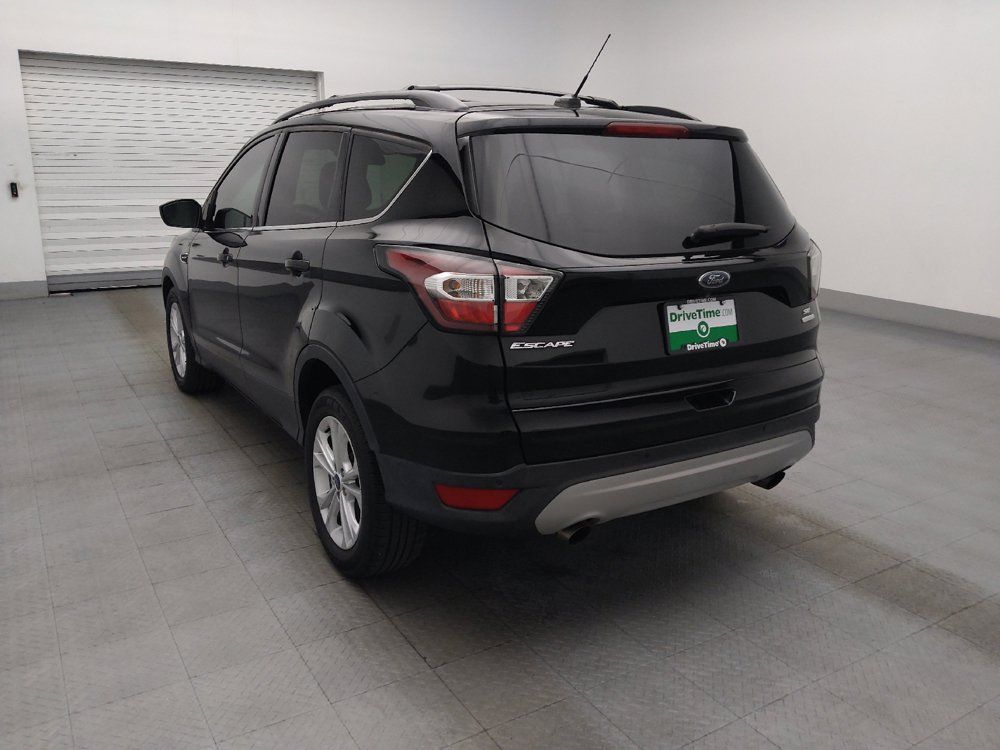 Used 2017 Ford Escape SE w/ Equipment Group 201A FWD image 5