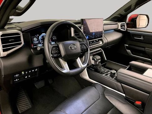 Used 2025 Toyota Tundra Platinum AWD/4WD image 12