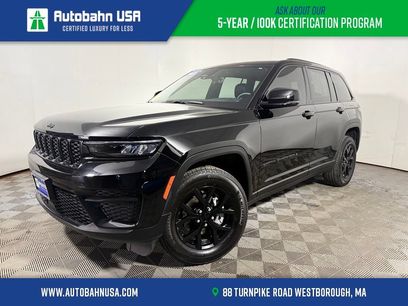 Used 2025 Jeep Grand Cherokee Altitude
