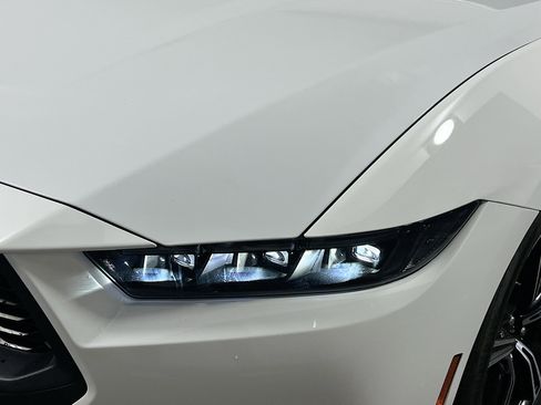 Used 2025 Ford Mustang Premium RWD image 11