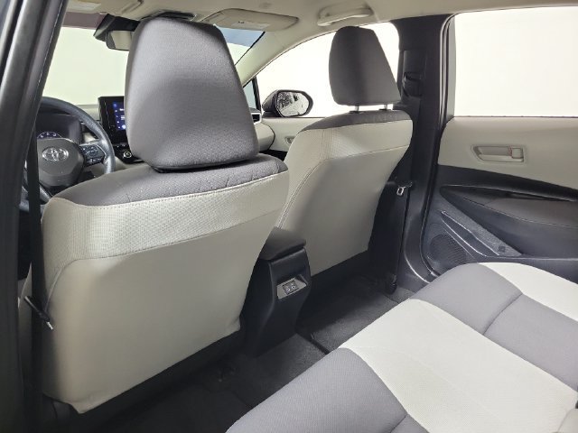 Used 2025 Toyota Corolla LE FWD image 11