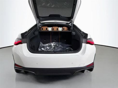 New 2026 BMW i4 xDrive40i AWD/4WD image 27