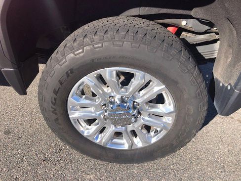 Used 2023 GMC Sierra 3500 Denali w/ Denali Ultimate Package image 5