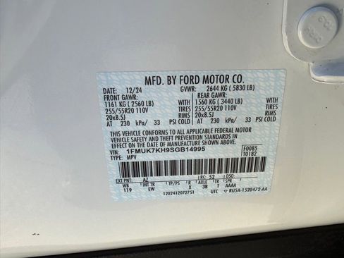 Used 2025 Ford Explorer ST-Line image 39