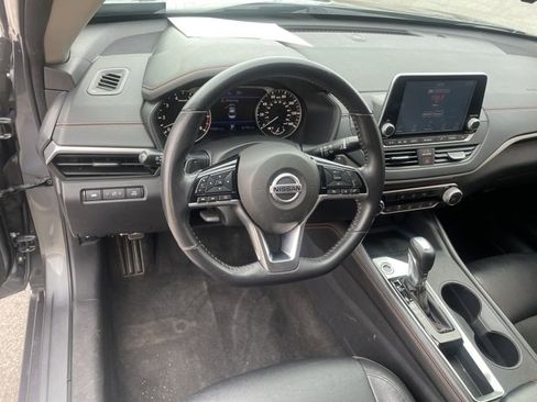 Used 2020 Nissan Altima 2.5 SR image 27