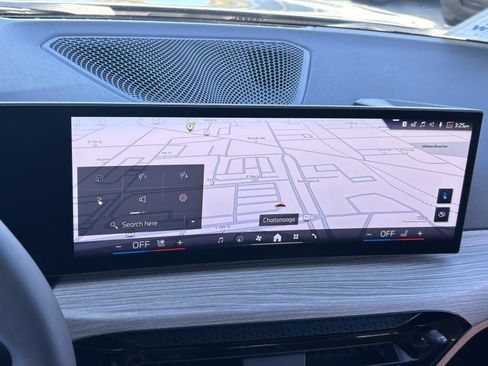 Used 2025 BMW i4 eDrive40 w/ Premium Package image 4