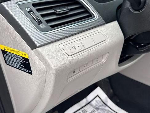 Used 2016 Hyundai Sonata SE image 32