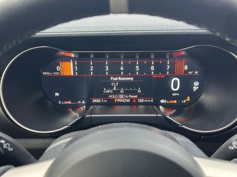 Used 2022 Ford Mustang Shelby GT500 w/ Technology Package image 76