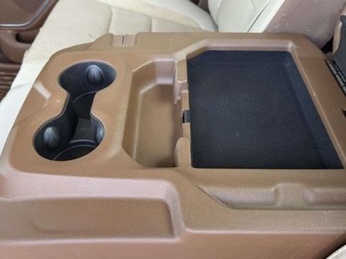 Used 2019 RAM 1500 Laramie AWD/4WD image 29