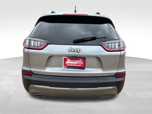 Used 2021 Jeep Cherokee Limited w/ Elite Package AWD/4WD image 4