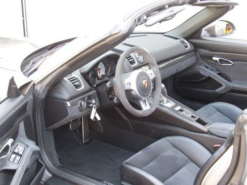 Used 2016 Porsche Boxster GTS RWD image 10