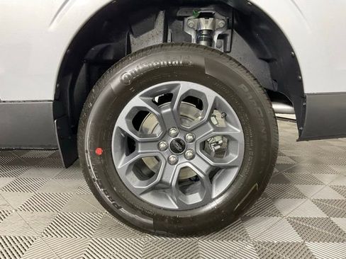 New 2025 Ford Maverick XLT image 10