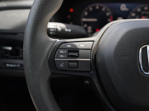 Used 2023 Honda Accord EX image 20