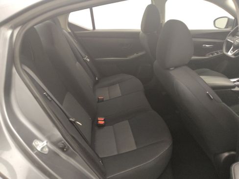 Used 2024 Nissan Sentra SV FWD image 19