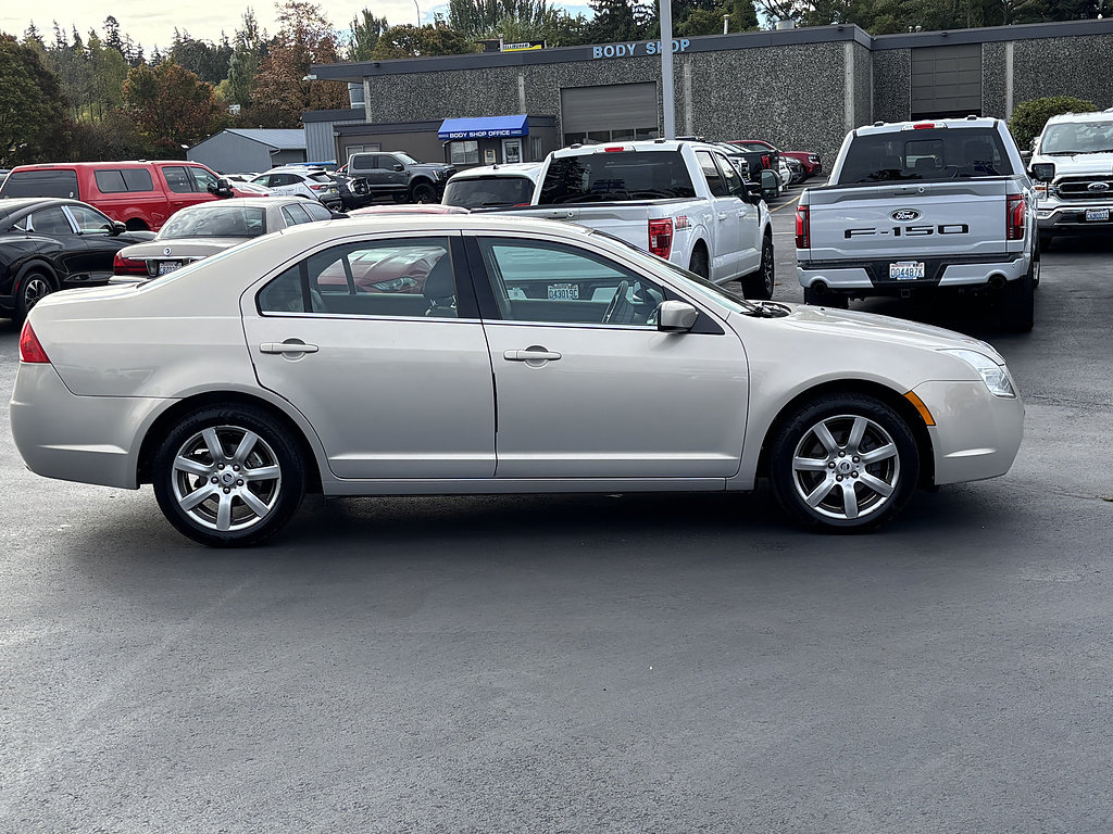 Used 2010 Mercury Milan Premier FWD image 4