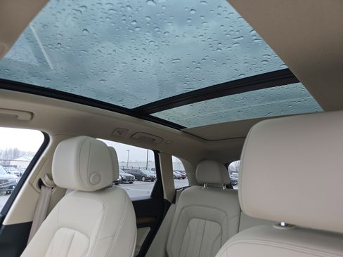 Certified 2023 Audi Q5 2.0T Premium Plus image 9