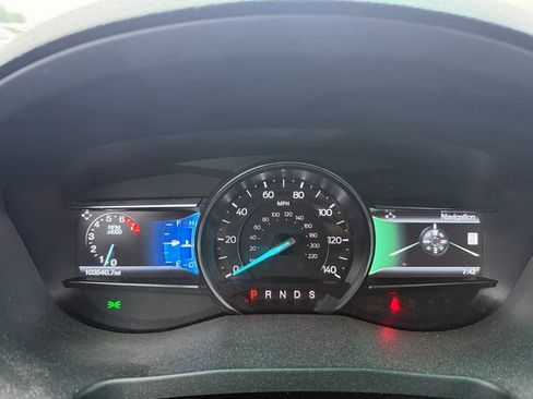 Used 2016 Ford Explorer XLT w/ Equipment Group 202A AWD/4WD image 7