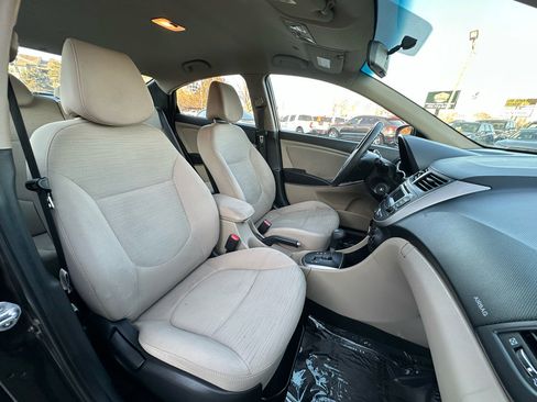 Used 2017 Hyundai Accent Value Edition image 11